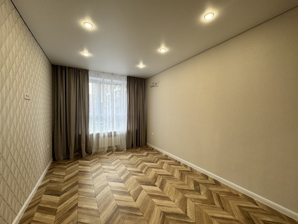 
  Продается 1-комн. квартира, 34 м², Берберовская ул, д. 11
. Фото 3.