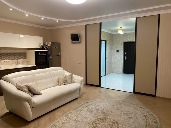 
  Продается 2-комн. квартира, 70 м², Народного Ополчения ул, д. 215
. Фото 19.