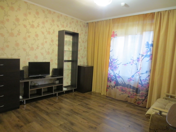 
  Продается 1-комн. квартира, 38 м², Жданова ул, д. 7/33
. Фото 2.