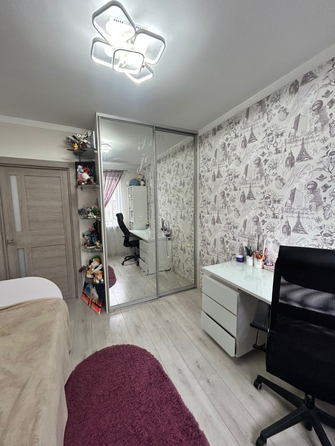 
  Продается 4-комн. квартира, 91 м², Королева пр-кт, д. 25
. Фото 7.