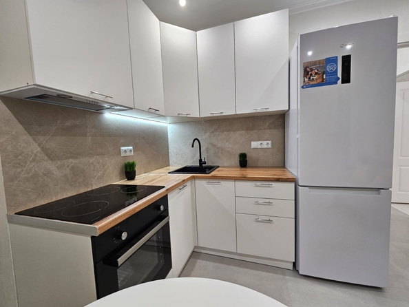 
  Продается 1-комн. квартира, 38 м², 26-я линия ул, д. 35
. Фото 2.