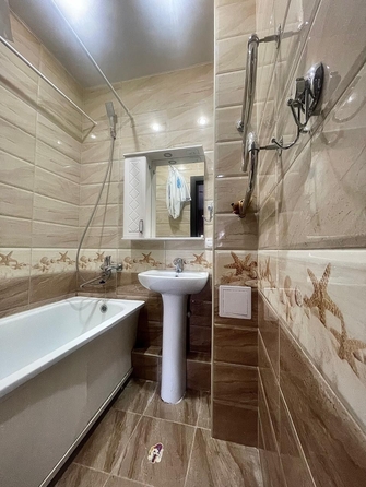 
  Продается 3-комн. квартира, 62 м², Заводская ул, д. 35
. Фото 8.