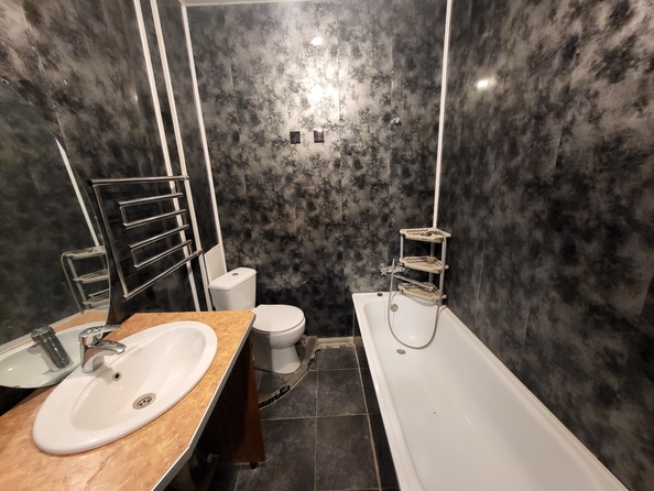 
  Продается 1-комн. квартира, 40.5 м², Жмайлова ул, д. 4г
. Фото 14.