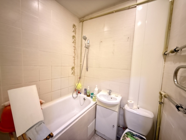 
  Продается 1-комн. квартира, 28 м², 1-я Баррикадная ул, д. 17
. Фото 6.