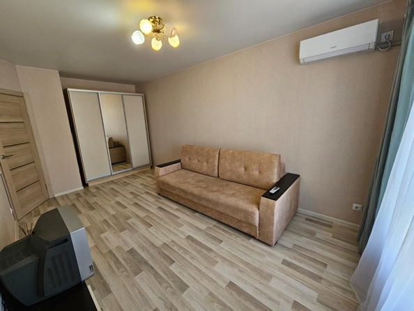 
  Сдается 1-комн. квартира, 38 м², Заводская ул, д. 35
. Фото 1.