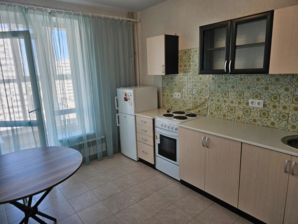 
  Сдается 1-комн. квартира, 38 м², Заводская ул, д. 35
. Фото 5.