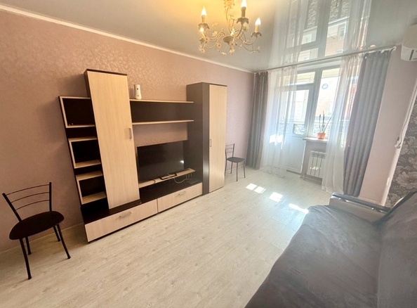 
  Продается 1-комн. квартира, 34 м², Платова б-р, д. 2А
. Фото 3.