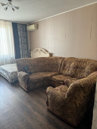 
  Продается 2-комн. квартира, 58 м², Жданова ул, д. 9
. Фото 2.