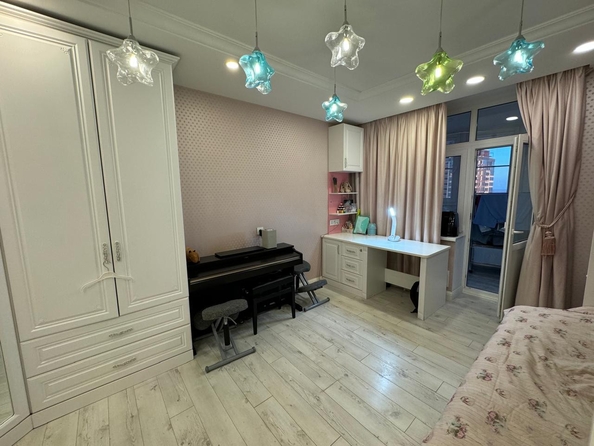 
  Продается 3-комн. квартира, 78 м², 35-я линия ул, д. 87/35
. Фото 4.