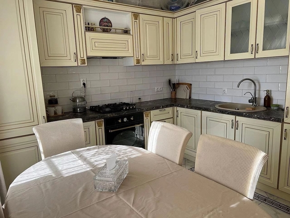 
  Продается 2-комн. квартира, 71.7 м², 1-я Баррикадная ул, д. 34
. Фото 3.