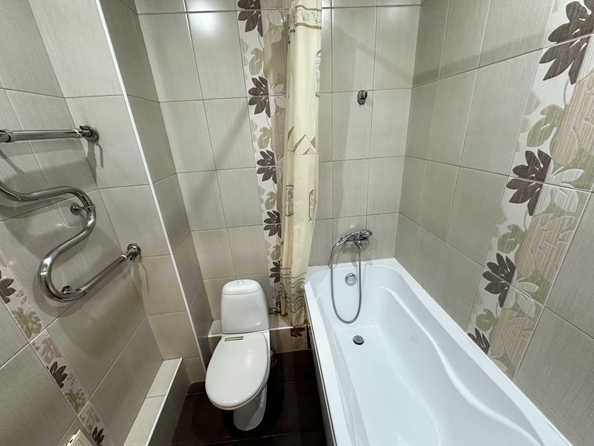 
  Продается 3-комн. квартира, 76.2 м², Зорге ул, д. 70/1
. Фото 8.