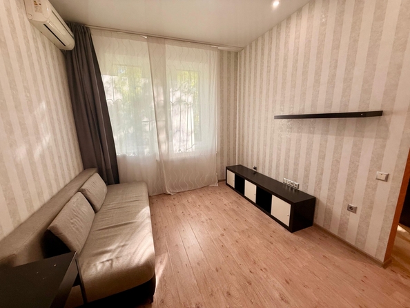 
  Продается 1-комн. квартира, 37 м², 2-я Володарского ул, д. 166/6
. Фото 4.