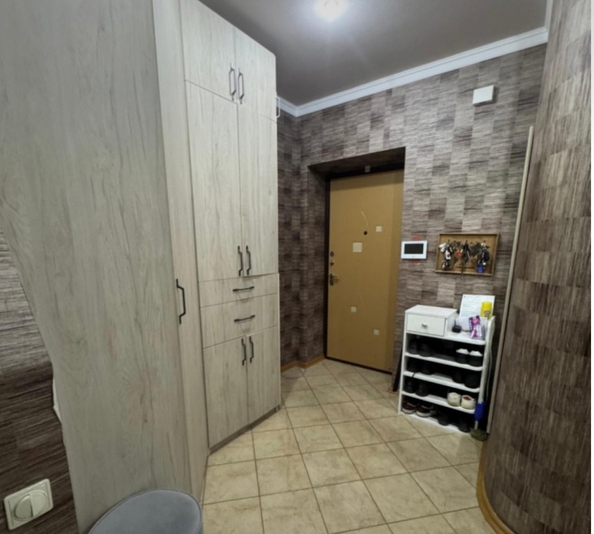 
  Продается 4-комн. квартира, 99 м², Жмайлова ул, д. 27
. Фото 15.