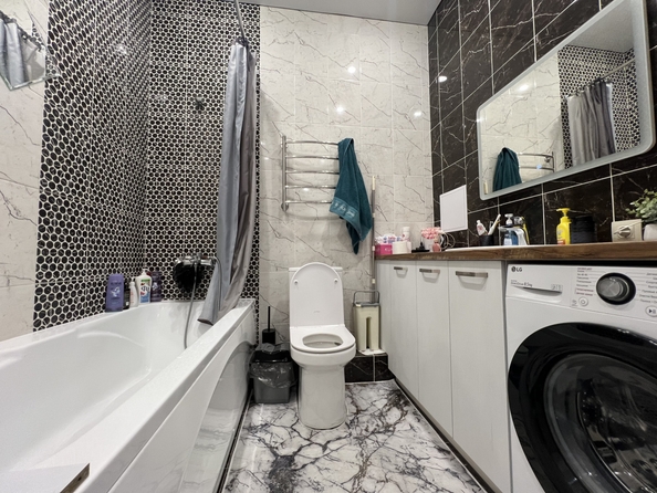 
  Продается 2-комн. квартира, 59.5 м², Строителей ул, д. 9
. Фото 8.