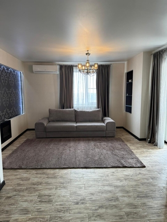 
  Продается 2-комн. квартира, 86 м², 20-я улица ул, д. 43
. Фото 4.