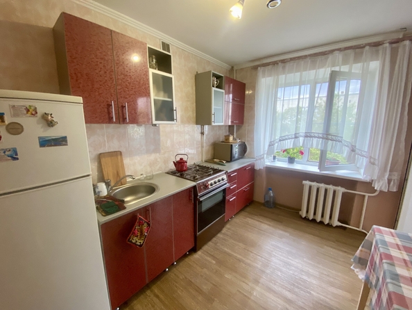 
  Продается 3-комн. квартира, 70 м², 40-летия Победы пр-кт, д. 37
. Фото 2.