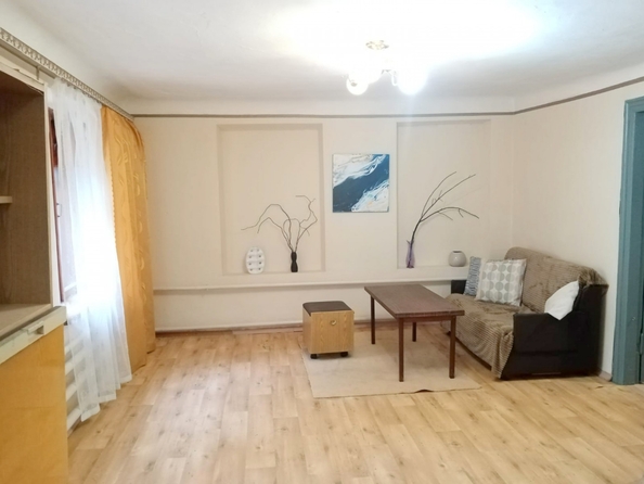 
  Продается 2-комн. квартира, 80 м², Баумана ул, д. 39
. Фото 2.