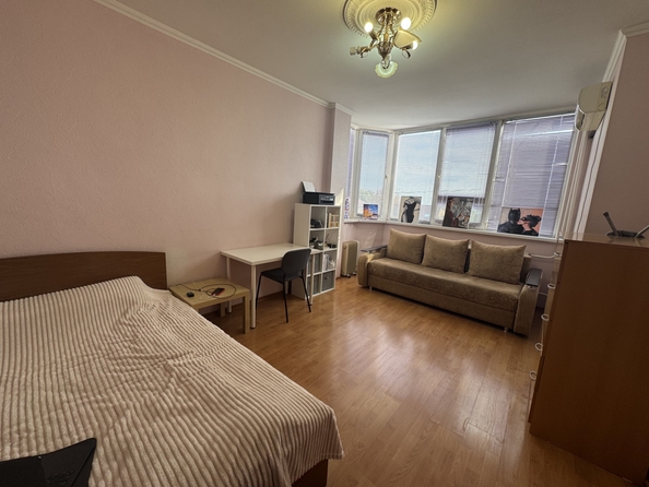
  Продается 1-комн. квартира, 38 м², Закруткина ул, д. 41
. Фото 9.