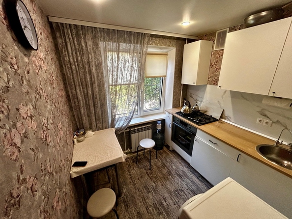 
  Продается 3-комн. квартира, 48 м², Каширская ул, д. 18/2
. Фото 2.