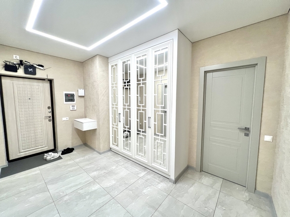 
  Продается 2-комн. квартира, 59.9 м², Вересаева ул, д. 101
. Фото 9.