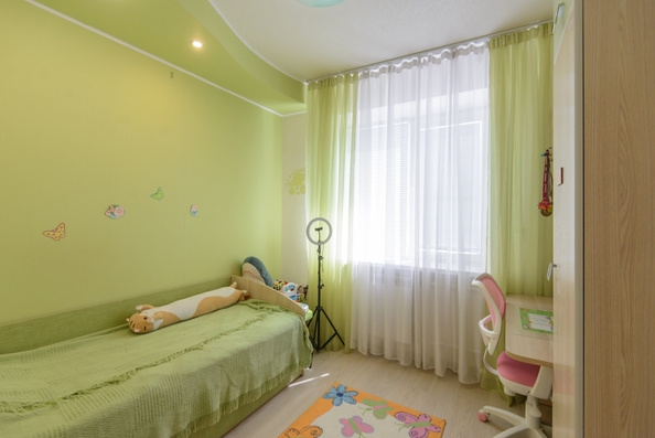 
  Продается 4-комн. квартира, 83.6 м², Павленко ул, д. 40
. Фото 22.