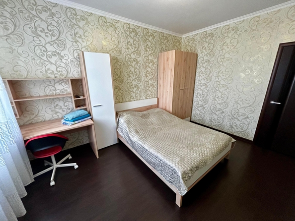 
  Продается 2-комн. квартира, 60.9 м², Закруткина ул, д. 61
. Фото 6.