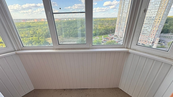 
  Продается 2-комн. квартира, 71.4 м², Вятская ул, д. 37а
. Фото 7.