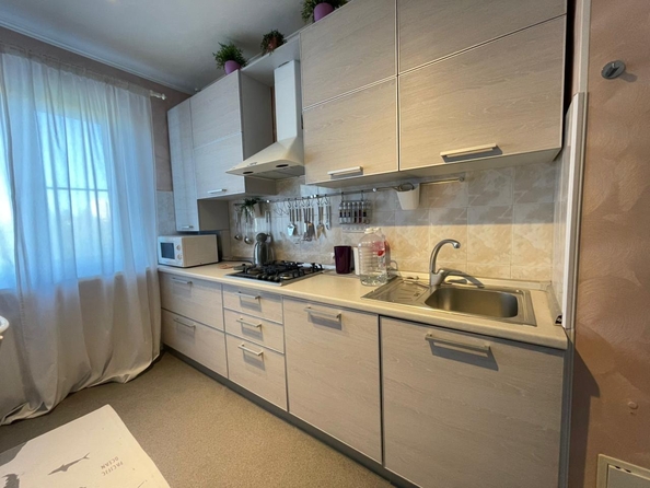 
  Продается 3-комн. квартира, 72 м², 2-я Краснодарская ул, д. 84
. Фото 5.