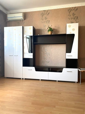 
  Продается 1-комн. квартира, 49.1 м², Стекольная ул, д. 84
. Фото 6.