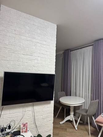 
  Продается 2-комн. квартира, 52 м², Дунаевского пер, д. 17
. Фото 4.