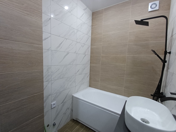 
  Продается 1-комн. квартира, 42 м², Стабильная ул, д. 3
. Фото 4.