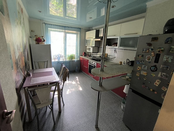 
  Продается 3-комн. квартира, 63 м², Таганрогская ул, д. 116
. Фото 5.