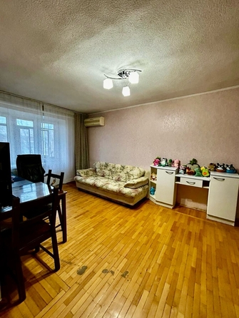 
  Продается 1-комн. квартира, 33 м², Погодина ул, д. 10
. Фото 1.