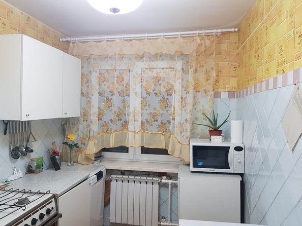 
  Продается 3-комн. квартира, 64 м², Грисенко ул, д. 21
. Фото 6.
