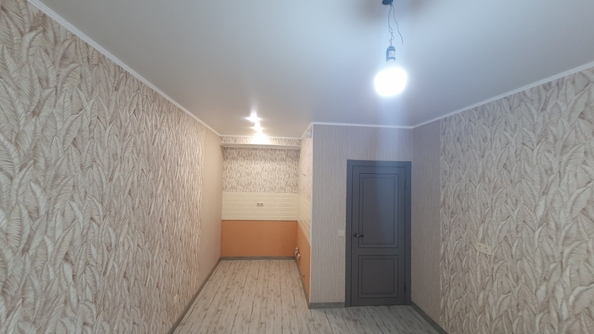 
  Продается 2-комн. квартира, 48 м², Сиверса пр-кт, д. 28
. Фото 4.