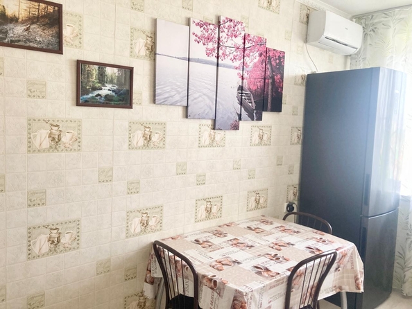 
  Продается 2-комн. квартира, 56.3 м², Стабильная ул, д. 9
. Фото 3.