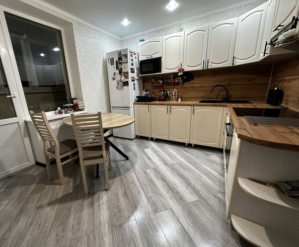 
  Продается 2-комн. квартира, 66 м², 2-я Краснодарская ул, д. 169
. Фото 2.