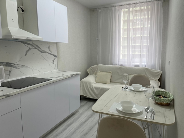 
  Продается 1-комн. квартира, 37 м², Нансена ул, д. 109/6
. Фото 2.