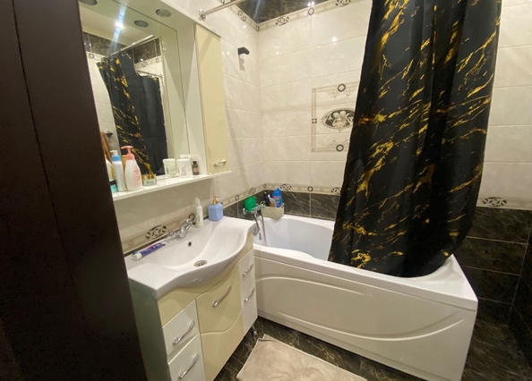 
  Продается 2-комн. квартира, 46 м², Еременко ул, д. 107
. Фото 8.