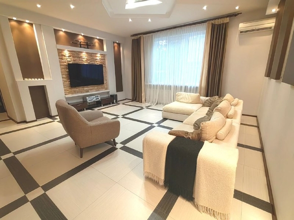 
  Продается дом, 275.2 м², Ростов-на-Дону
. Фото 2.