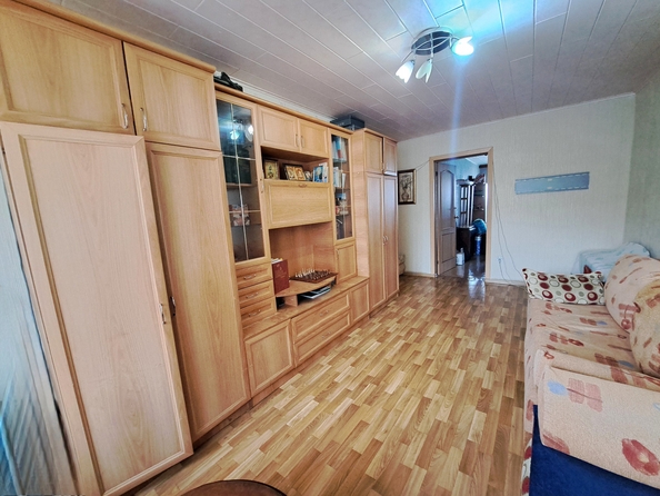 
  Продается 3-комн. квартира, 64 м², Конституционная ул, д. 62
. Фото 2.