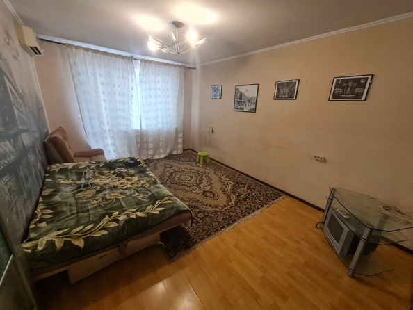 
  Продается 2-комн. квартира, 57.1 м², Таганрогская ул, д. 112/6
. Фото 5.