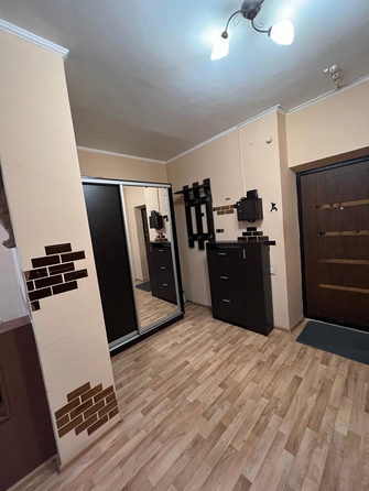 
  Продается 1-комн. квартира, 45.6 м², Космонавтов пр-кт, д. 37
. Фото 1.