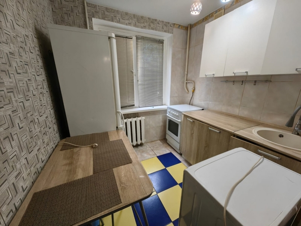 
  Продается 2-комн. квартира, 50 м², 40-летия Победы пр-кт, д. 73
. Фото 9.