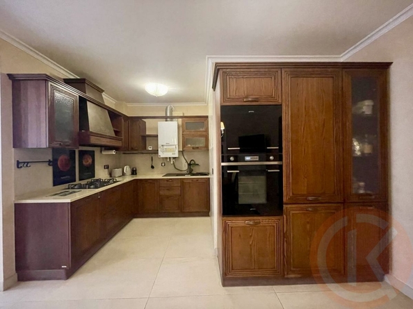 
  Продается 3-комн. квартира 140.9 м². Фото 4.