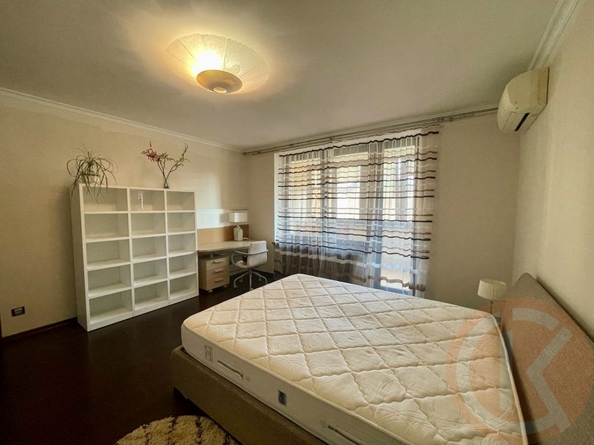
  Продается 3-комн. квартира 140.9 м². Фото 22.