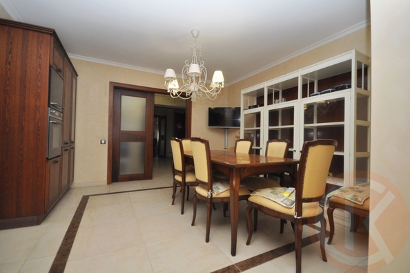 
  Продается 3-комн. квартира 140.9 м². Фото 6.