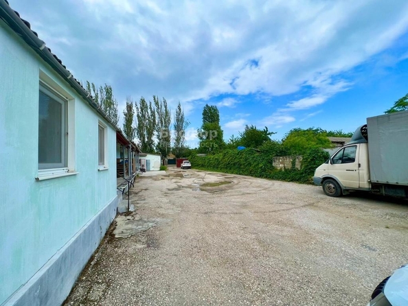 
  Продается склад 804 м². Фото 1.