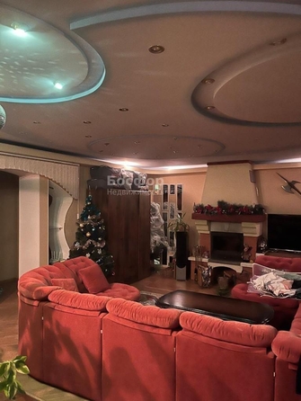 
  Продается 4-комн. квартира 210 м². Фото 2.