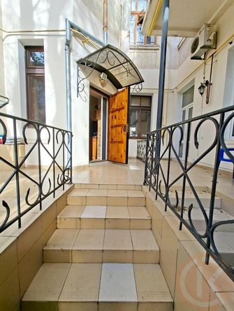 
  Продается 2-комн. квартира 72 м². Фото 1.